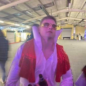 Meet your Posher, Nick